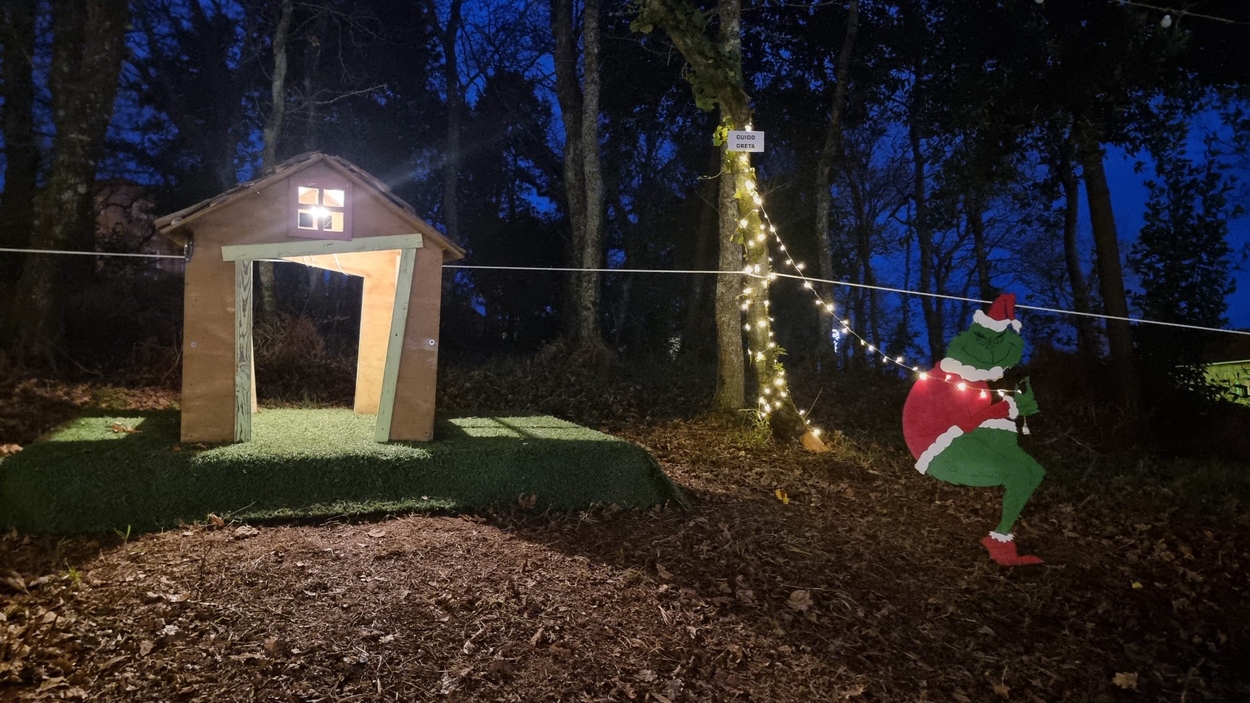 Casa del Grinch en Noalla