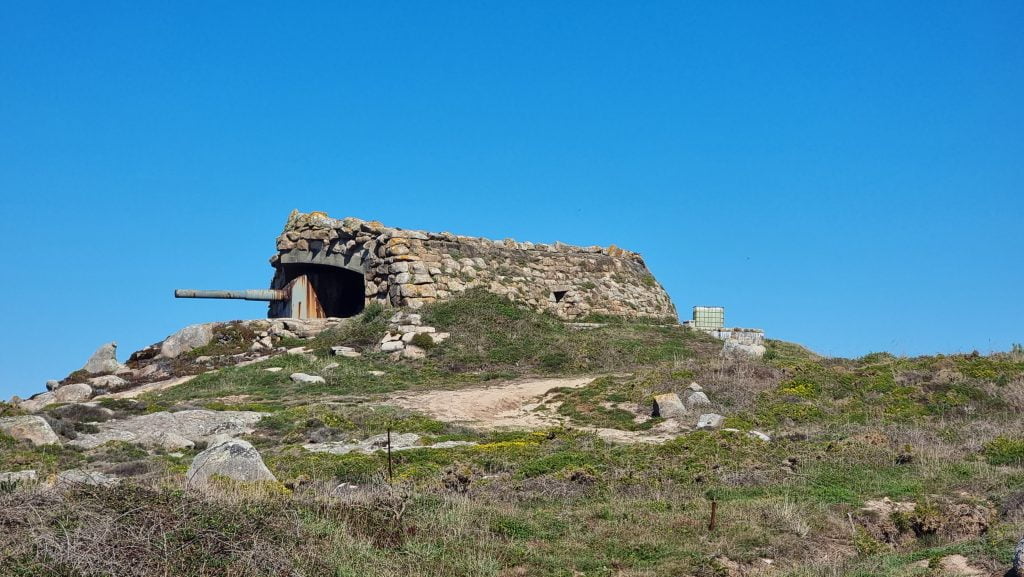 Baterías Militares del Sendero de Pedras Negras