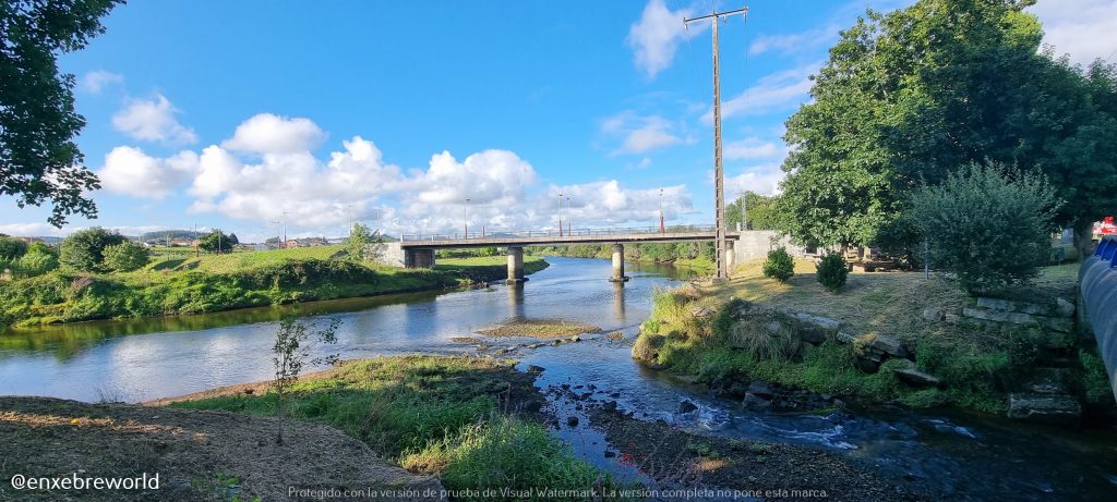 Columpio y Merendero Río Umia en Vilariño